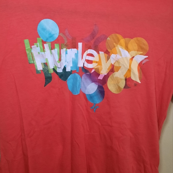 Hurley T-shirt Size Small in Colour Coral - Picture 2 of 4